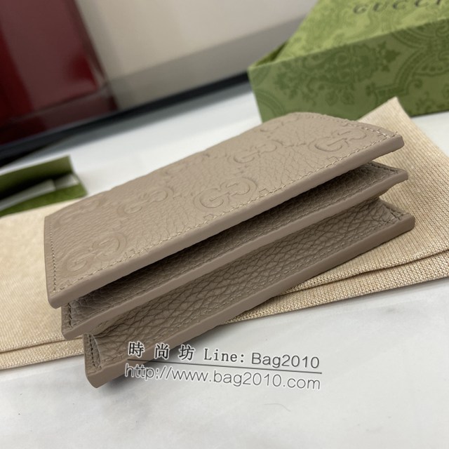 Gucci專櫃古馳最新款Emblem系列超柔軟荔灰色壓花/全皮錢包 jh2088型號：815901